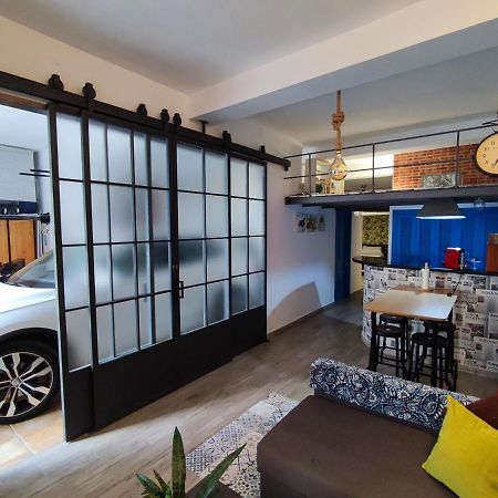 Loft City Center+Free Parking Seville Exterior photo